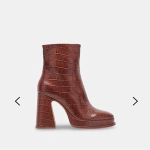 Dolce Vita Lochly Boot